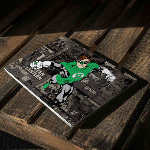 DC Comics Green Lantern Vintage Action Pose Pattern Surface Laptop 2 Skin